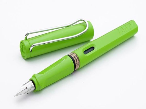 LAMY SAFARI GREEN Fountain Pen (F)