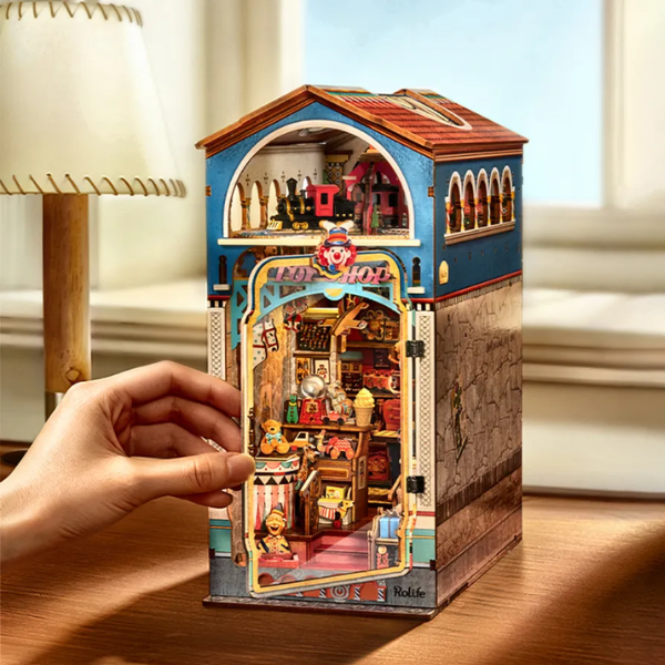 Kit Miniatura Fusta Llibre Treasure Toy Shop